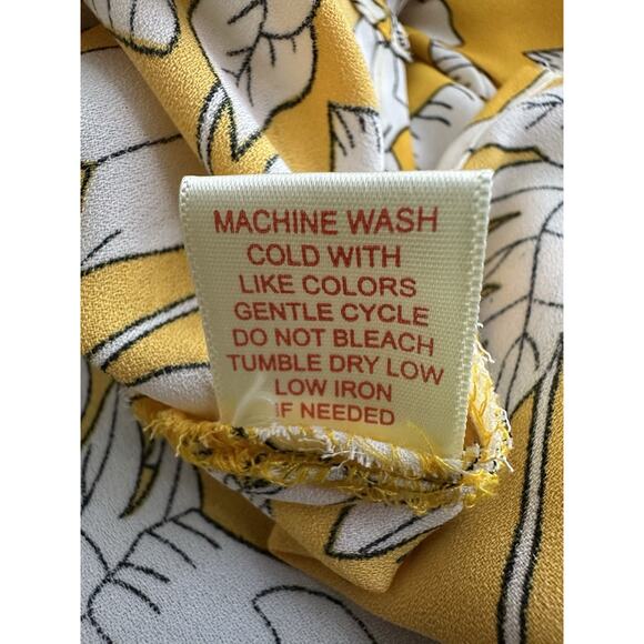 True Destiny Yellow White Floral Ruffle Tie Front Top Blouse Large - Picture 5 of 7